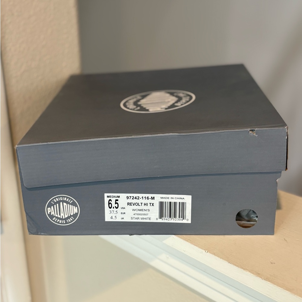 Palladium Revolt Hi TX Star White Platform Boot / 97242-116-M / Womens Size 6.5 - Picture 6 of 9